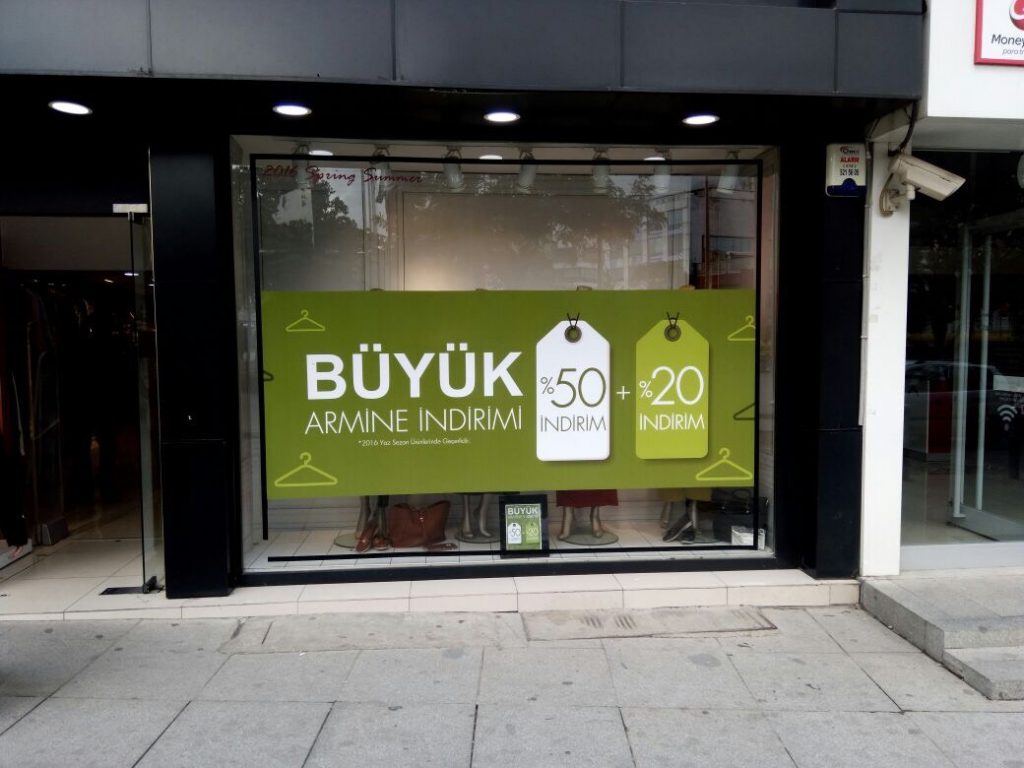 Cam Giydirme ile Mağaza Görünümünü Nasıl Güçlendirirsiniz?